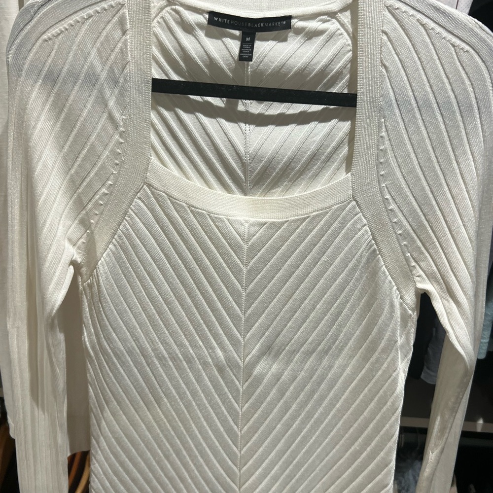 Black and White store. Fitted white shirt. Flattering size M great condition